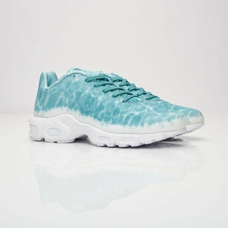 nike tn gpx swimming pool